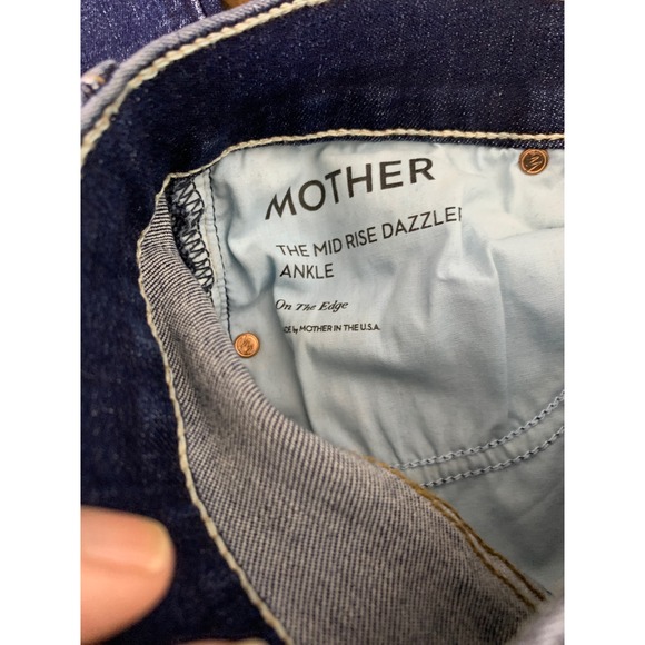 MOTHER The Mid Rise Dazzler Ankle Jeans Size 26 On The Edge Dark Wash Denim - Picture 5 of 15